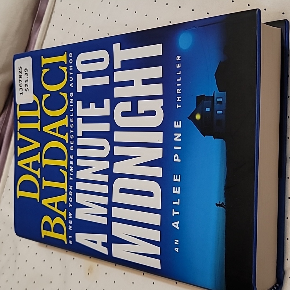 David Baldacci A Minute to Midnight Hardcover Book